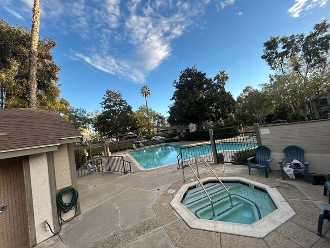 Photo - Welcome to "Home for the Holidays!" Unit 7