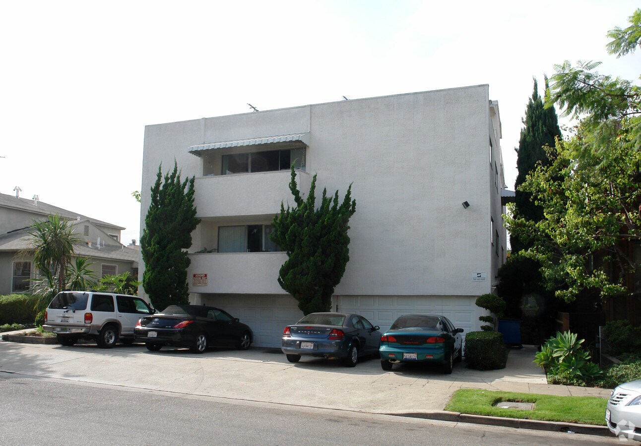 Photo - Selby Apartments