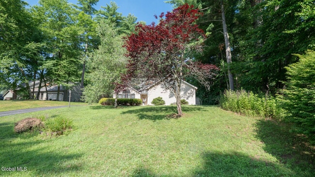Photo - 64 Meadow Rue Pl