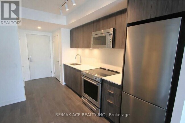 Photo - 30 Samuel Wood Wy Unité 706