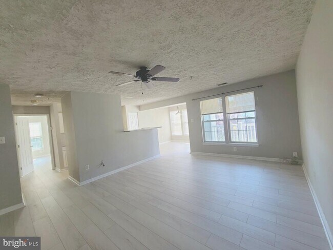 4553 Aspen Mill Rd Unidad 4553