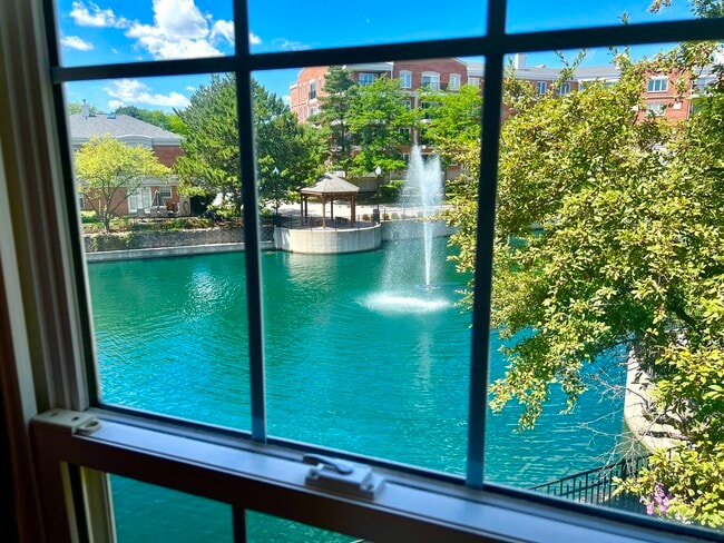 Photo - 362 Town Pl Cir