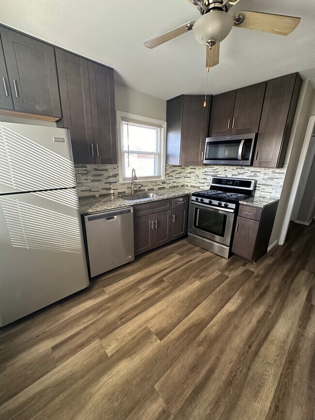 Photo - 11613 S Kedzie Ave House