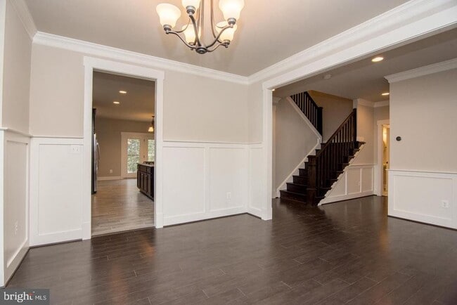 Photo - 6928 Regent Ln