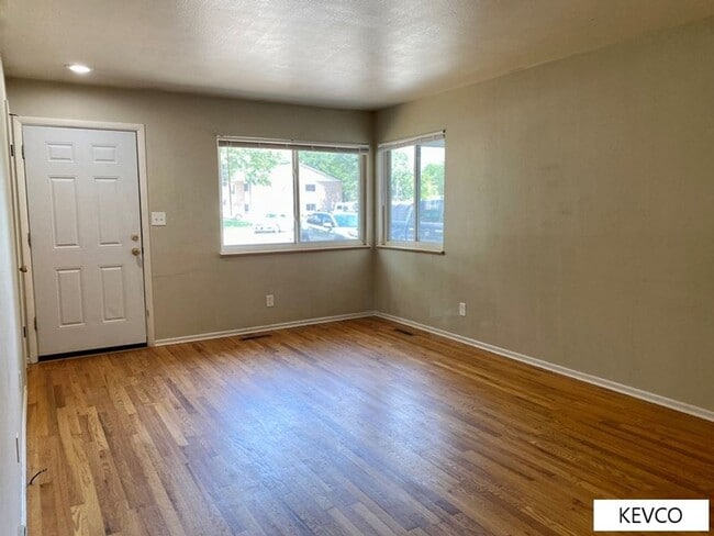 Photo - 2409-2413 Clearview Ave Unidad 2413 Clearview Ave