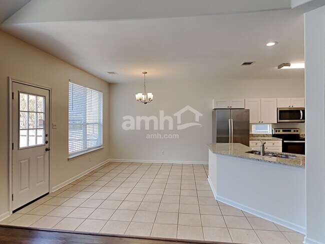 Photo - 24827 Crescent Run