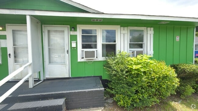 Building Photo - Spring Lake Rental