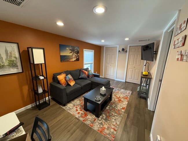 Photo - 257 Forbes Ave Unit Furnished one bedroom one bath