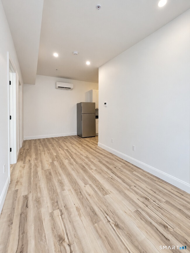 170 Pearl St Unidad A