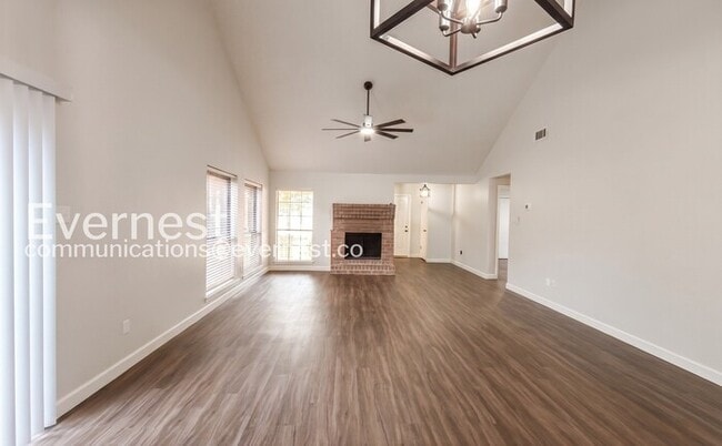 Photo - 4730 Black Rock St