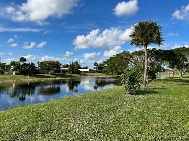 Photo - 221 Lake Meryl Dr