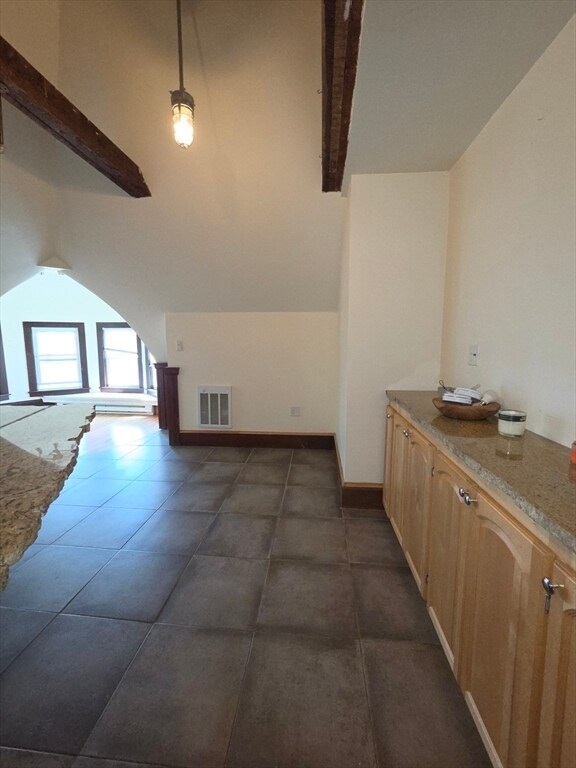 Photo - 659 Southbridge St Unidad 3