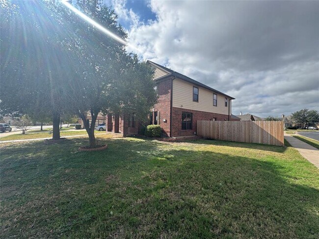 Photo - 500 Springbrook Rd