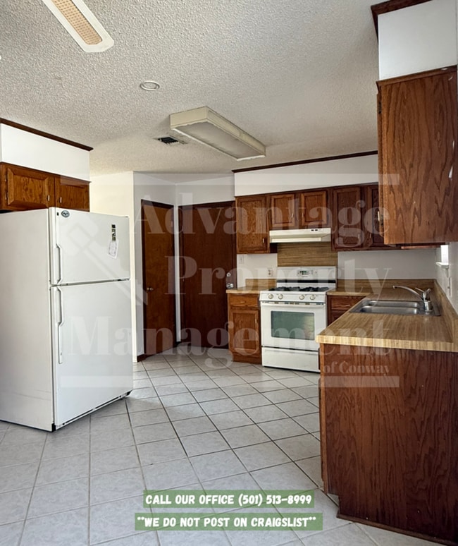 Photo - 24 Fair Oaks Dr