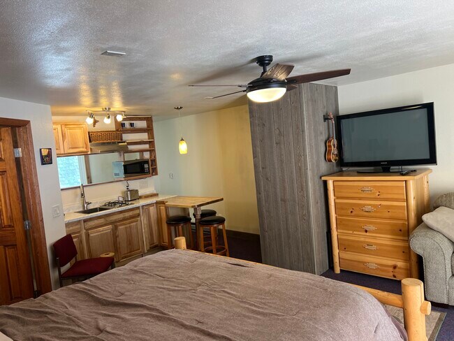 Photo - 12191 Tecumseh Trl Unit Furnished Studio Apt