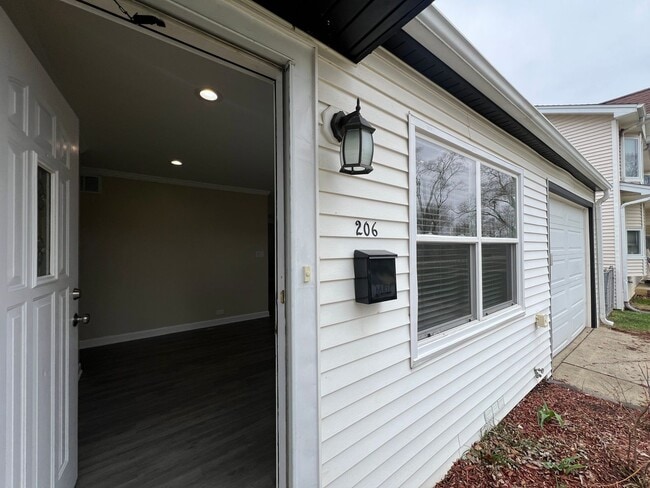 Photo - 206 Raupp Blvd