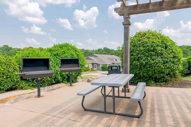 Photo - Timber Lakes at Red Bridge