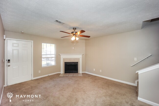 Photo - 216 Inverness Trce