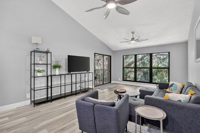 Photo - 5230 SE Seascape Way Unidad 201