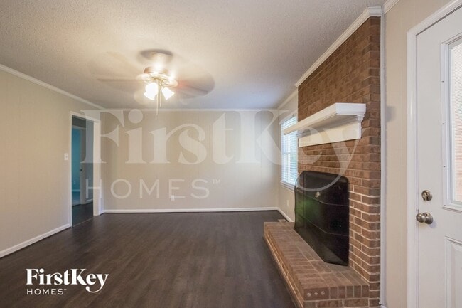 Photo - 1023 Lightwood Dr
