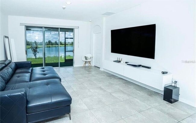 Photo - 7916 Stonebrook Cir