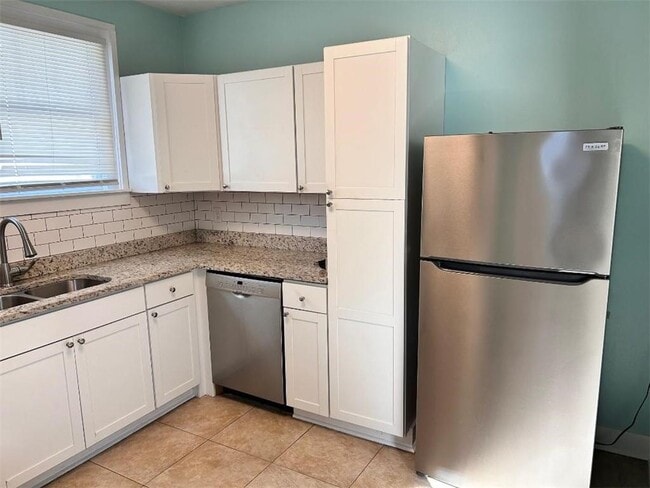 Photo - 356 Rapier Ave