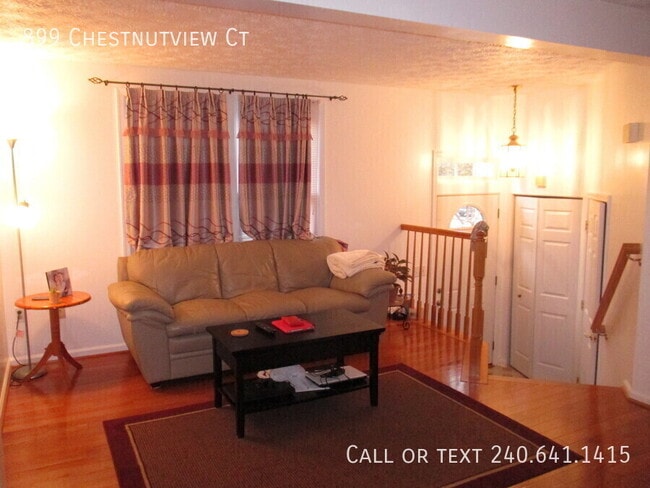 Photo - 899 Chestnutview Ct