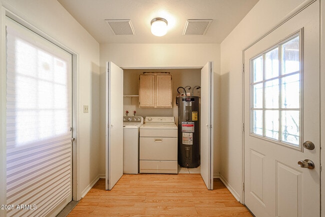 Photo - 2324 West Myrtle Ave