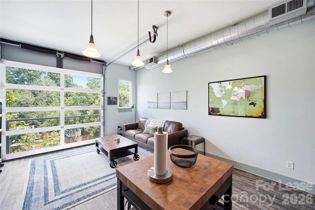 1611 Central Ave Unit 400