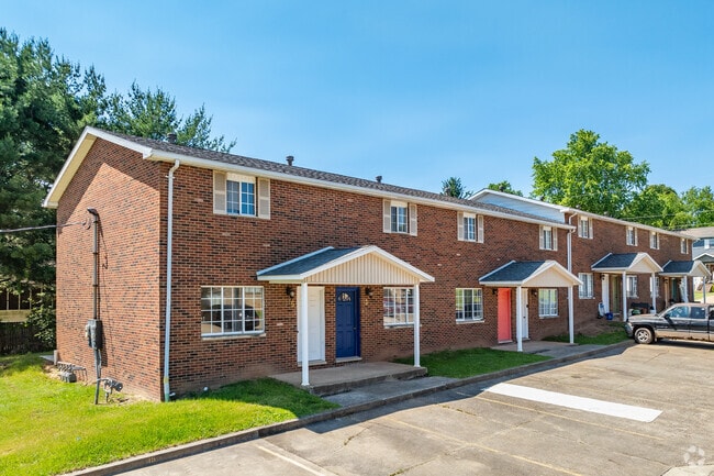 Photo - Knotts / Camelot Apartments