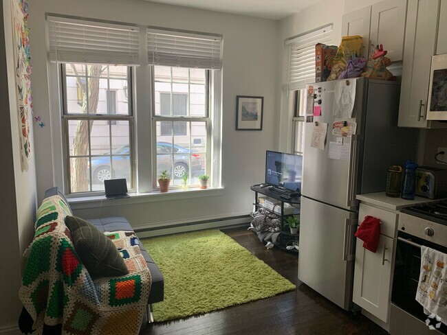 Building Photo - 177 Massachusetts Ave Unit 2 Rental