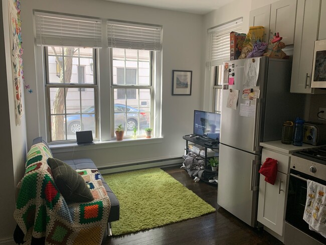 Building Photo - 177 Massachusetts Ave Unit 2 Rental