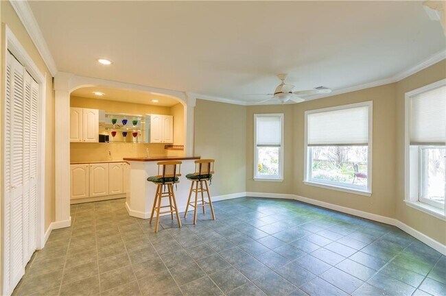 Photo - 2242 Lenox Walk NE