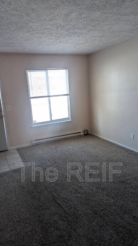 Photo - 721 Peachtree Pl