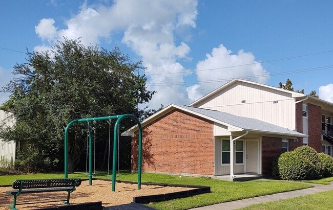 Photo - 5825 Delany Rd Unidad #5825