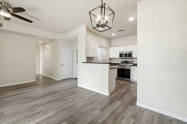 Photo - 1633 E Lakeside Dr Unidad 63