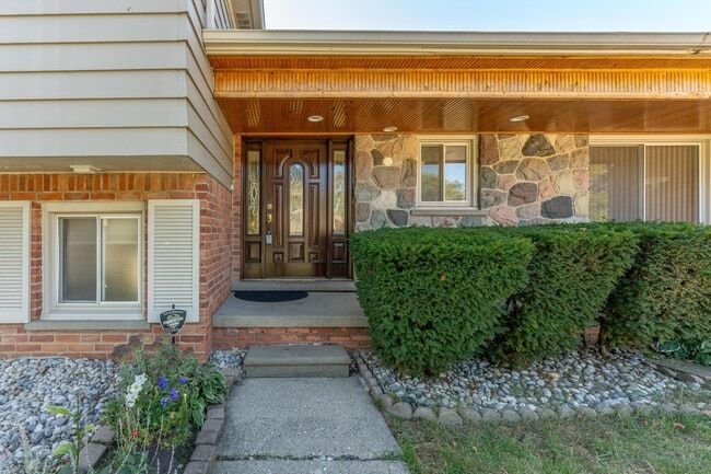 Photo - 2616 Douglas Dr