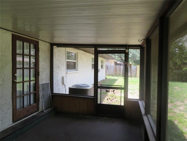 Photo - 4669 Montauk St