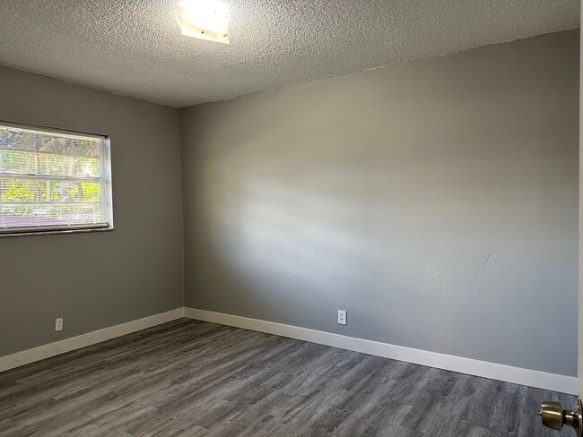 Photo - 401-407 NW 2nd St Hallandale Unit 405 NW 2nd St