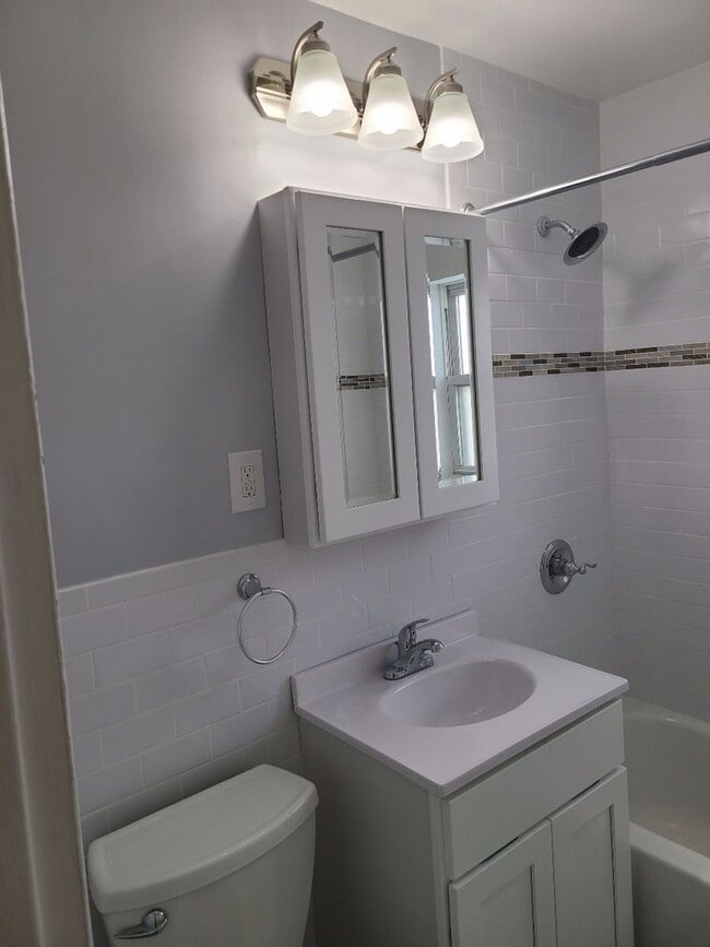 Photo - 56-Village Court Apartments, LLC