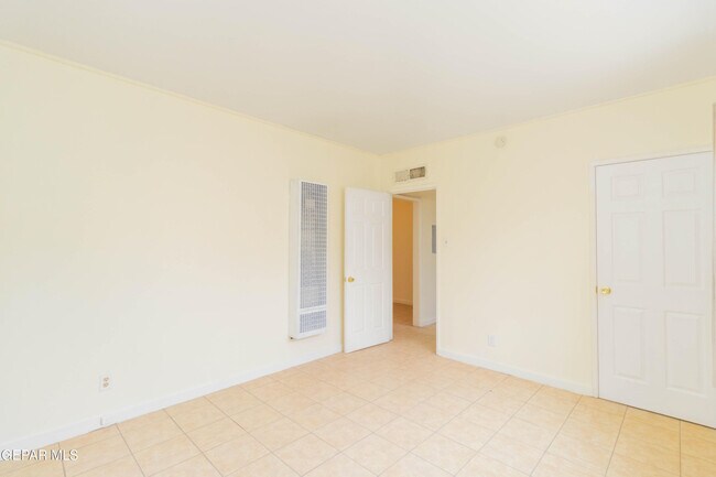 Photo - 1210 N Florence St Unit 4