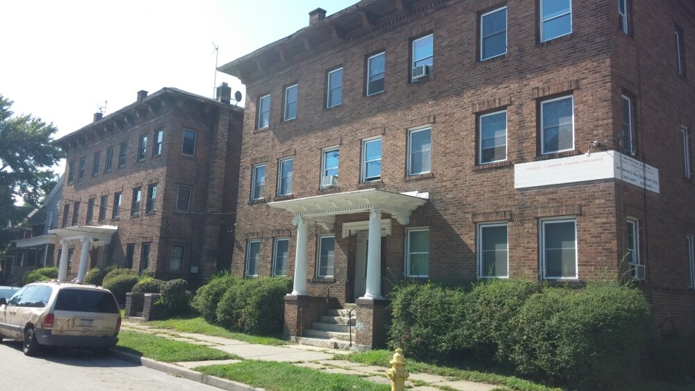 Photo - 404-408 W 9th St Apartments