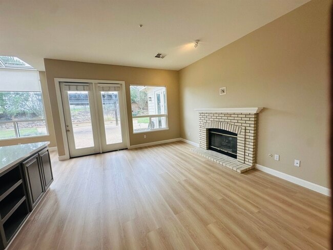 Photo - 583 Montori Ct