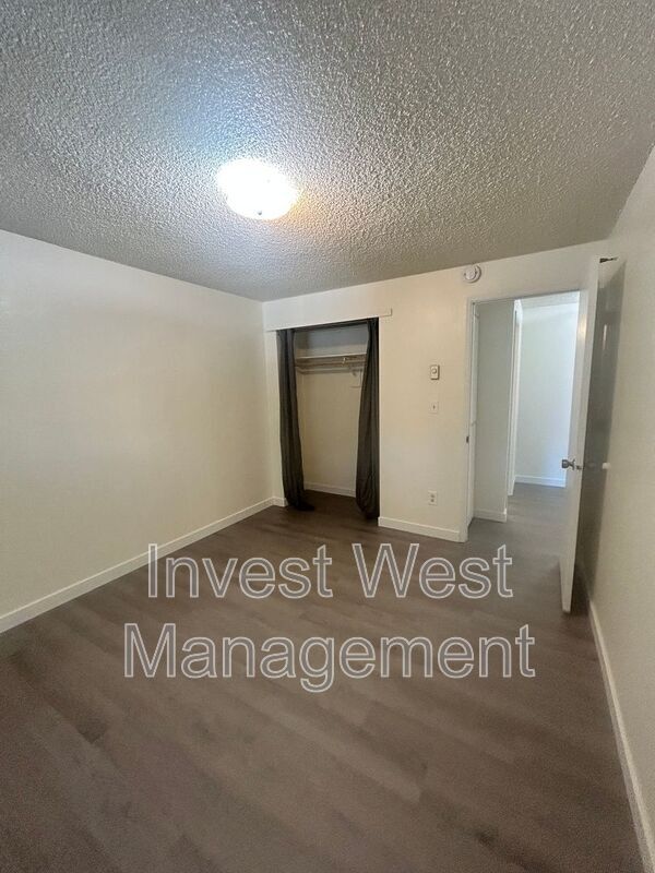 Photo - 9100 NE 15th Ave