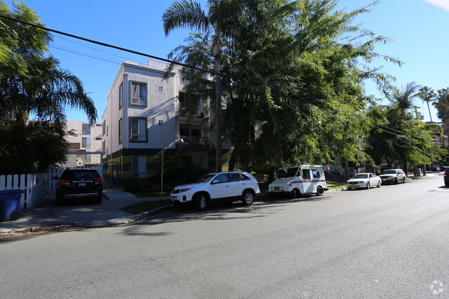 Photo - 884 Palm Avenue