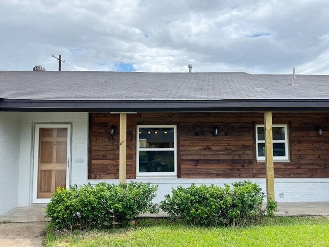 Photo - 3522 Rosedale St