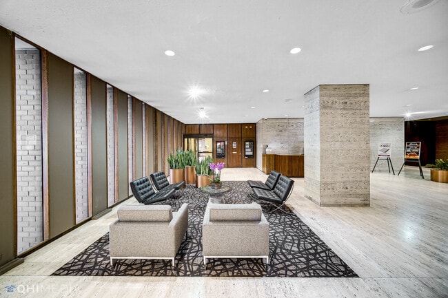 Photo - 6033 N Sheridan Rd Unit 11G