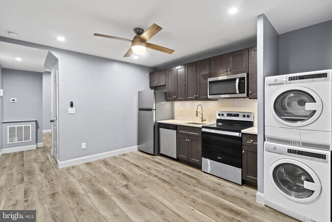 Photo - 418 S 15th St