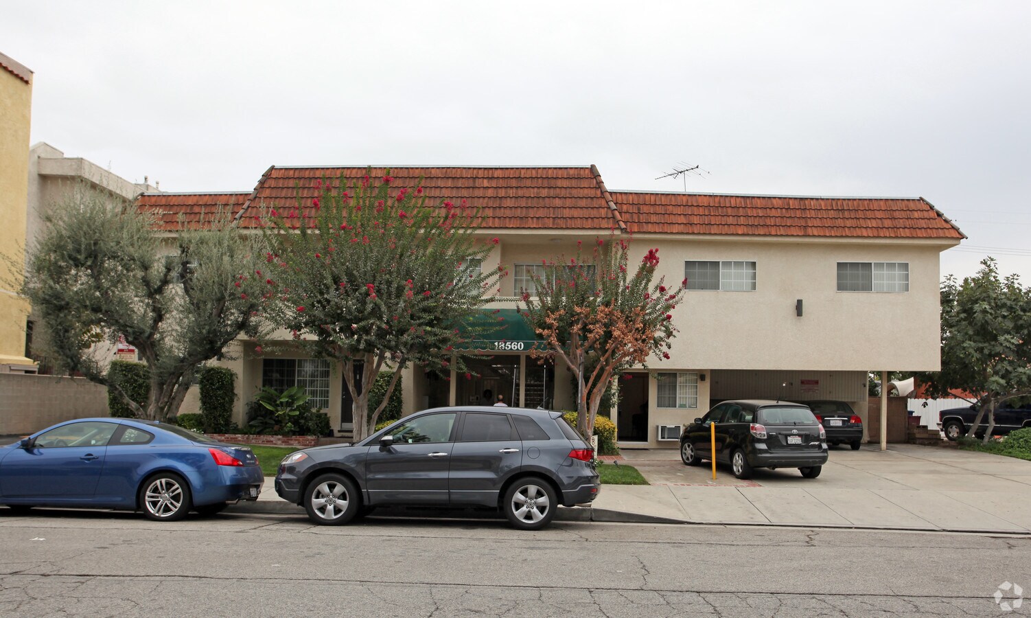 Northridge Garden Apartments - Northridge Garden Apartments