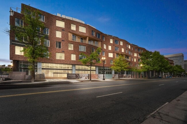 Building Photo - 5300 Wisconsin Ave Rental